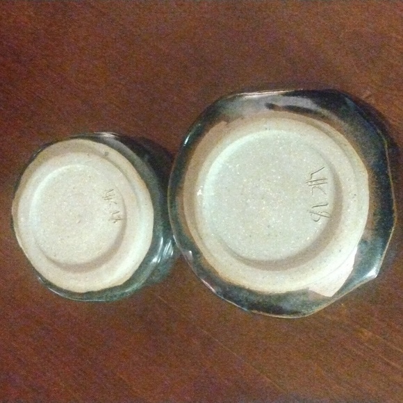 2 Deep Blue and Brown Glazed Smaller Decorative Pottery Vases - Picture 7 of 15